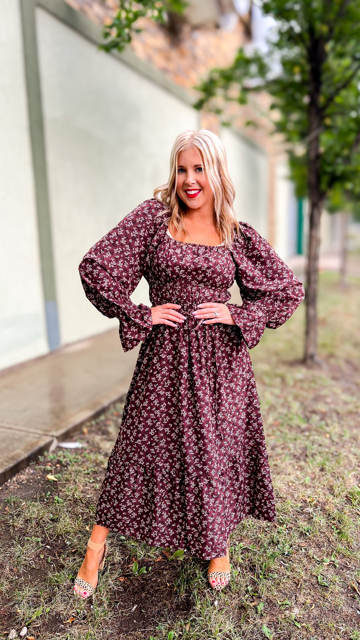 Teresa Floral Long Sleeve Dress: Brown