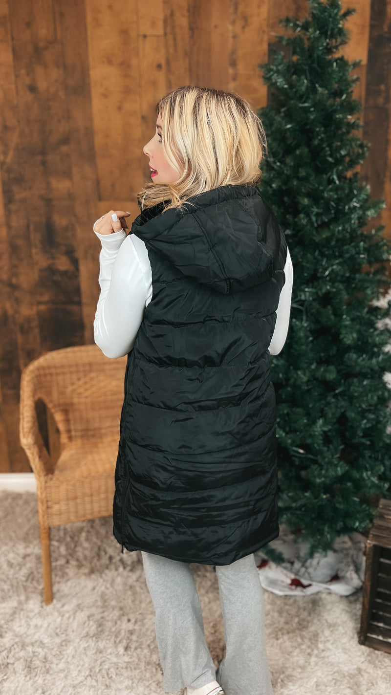 Claire Puffer Vest: Black