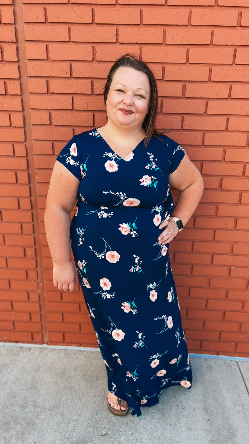 Lily 2.0 Short Sleeve Maxi Dress: Navy