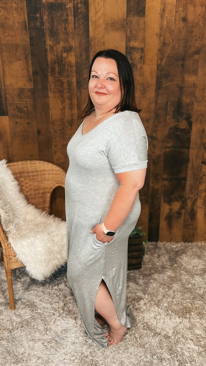 Grey t-shirt style maxi dress with pockets