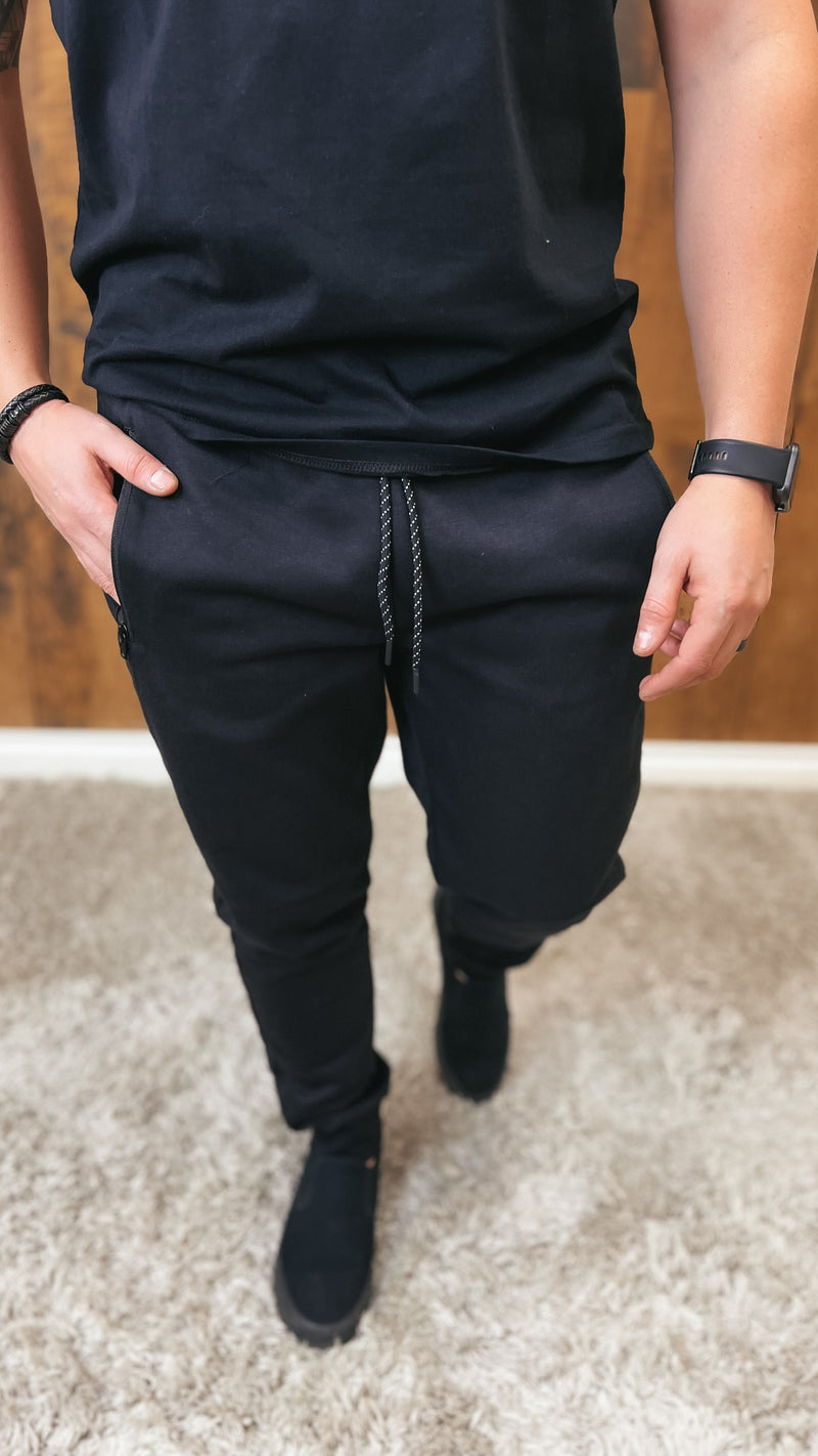 Phillip Joggers: Black