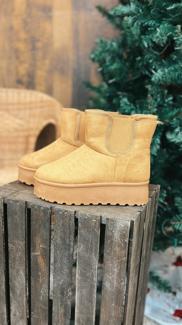 Denver Boots 2.0: Camel