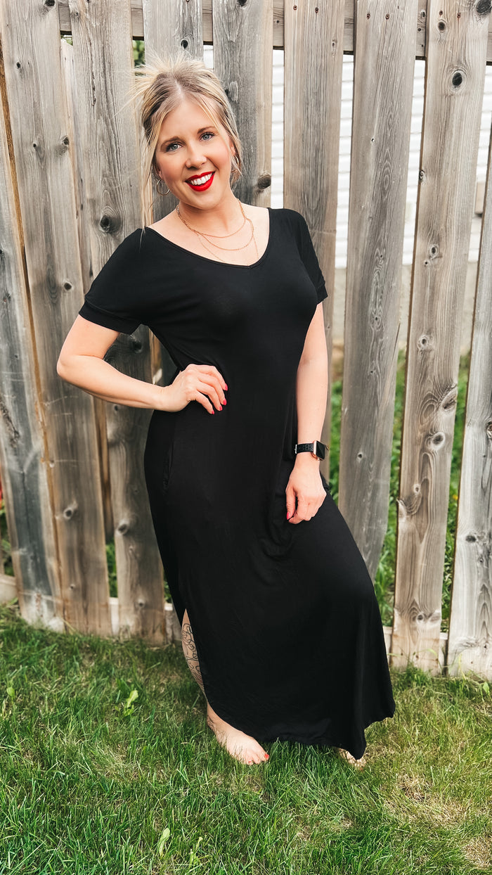Stacey Short Sleeve Maxi Dress: Black