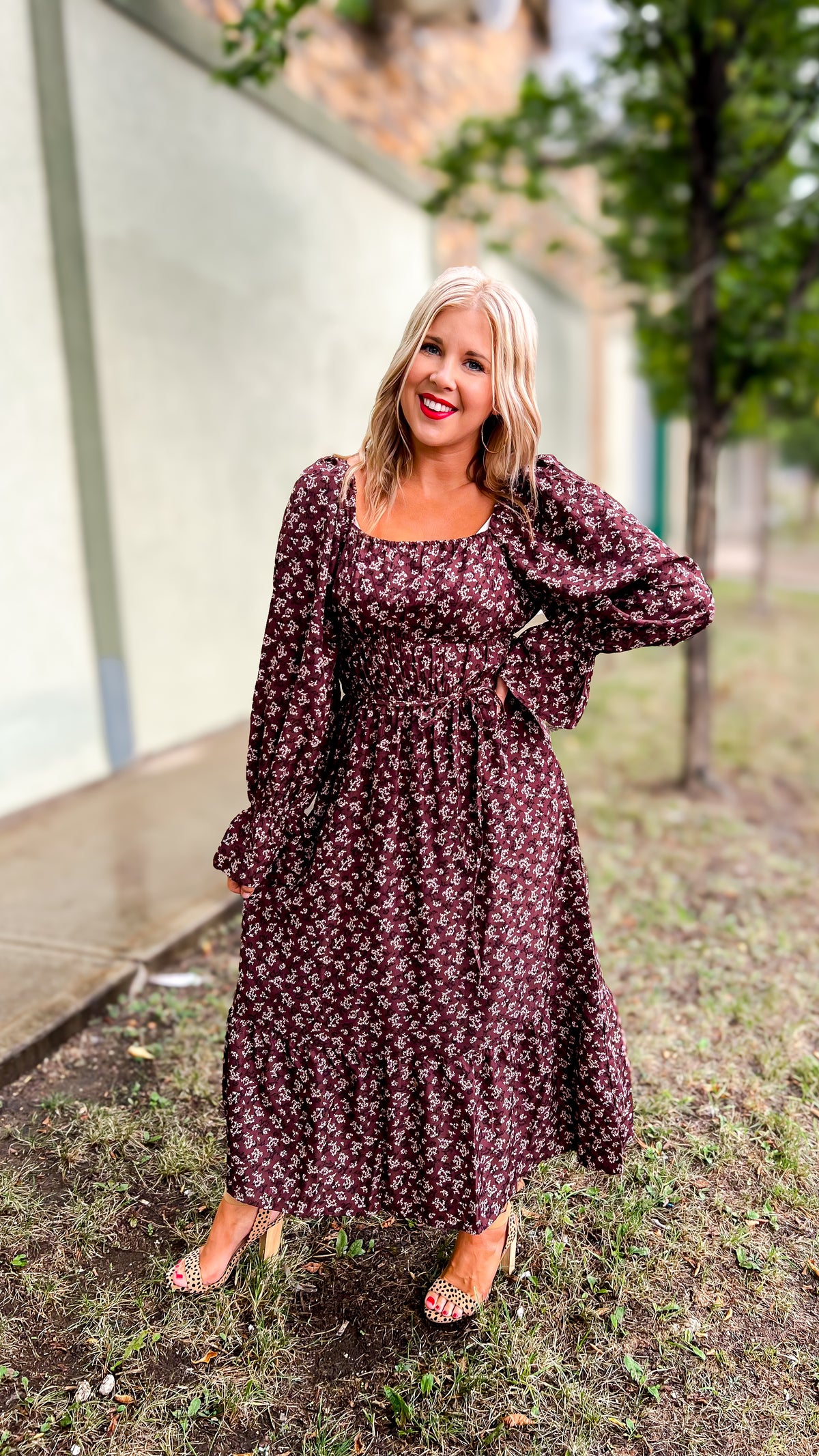 Teresa Floral Long Sleeve Dress: Brown