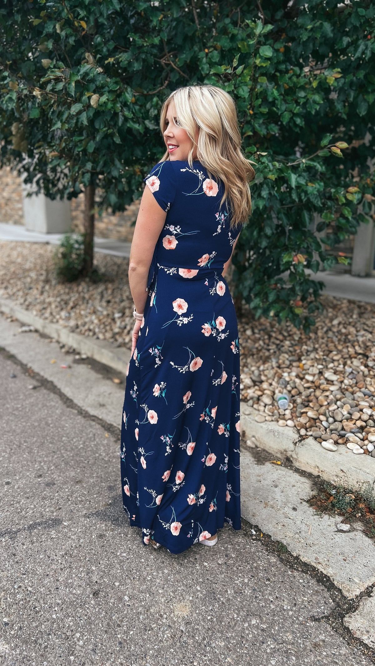 Lily 2.0 Short Sleeve Maxi Dress: Navy