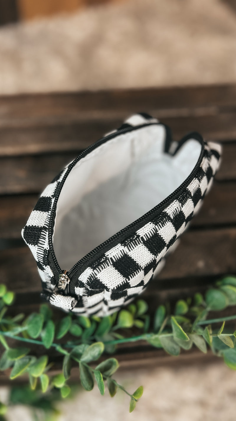 retro zipper checkered pouch