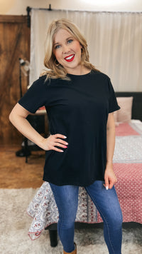 Nikki Boyfriend Tee: Black