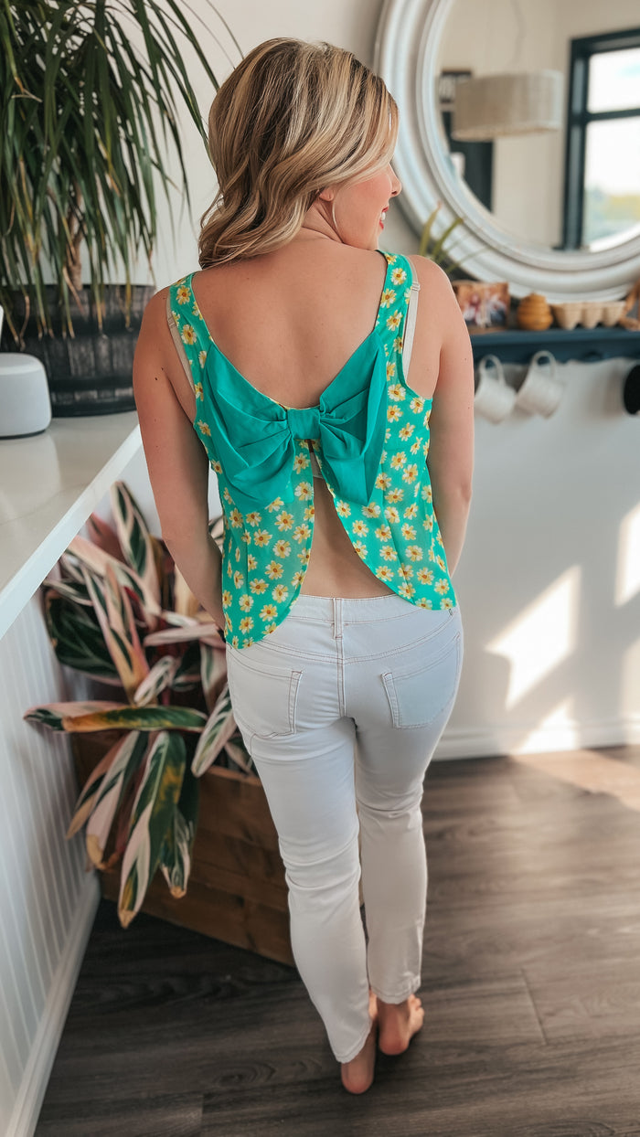Green floral daisy tank top blouse