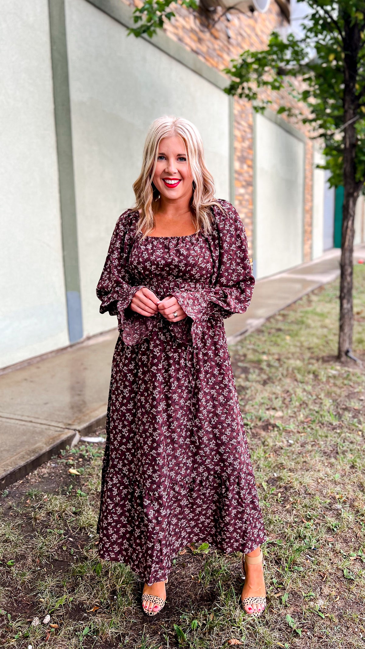 Teresa Floral Long Sleeve Dress: Brown