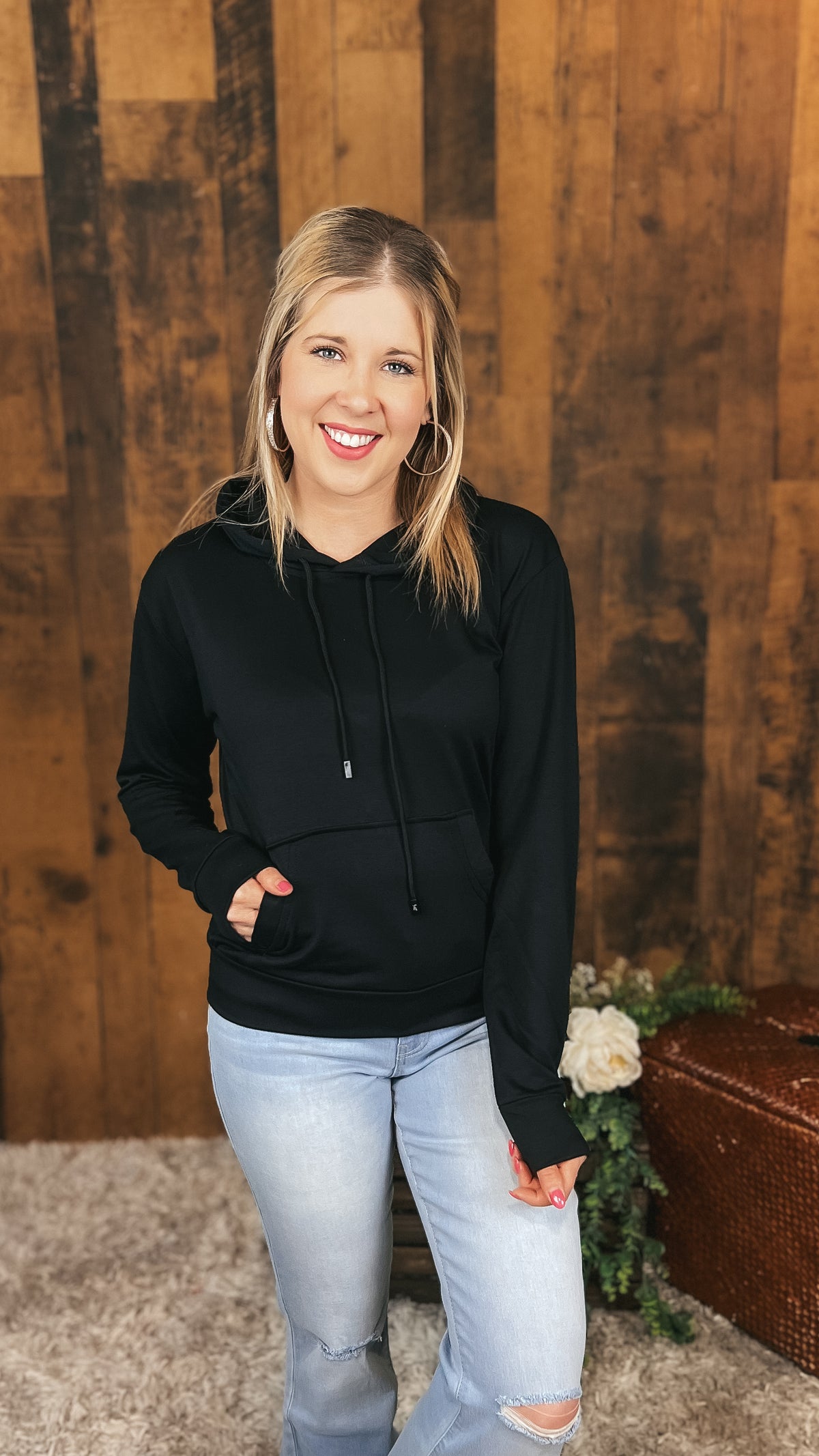 Women's black cotton basic hoodie